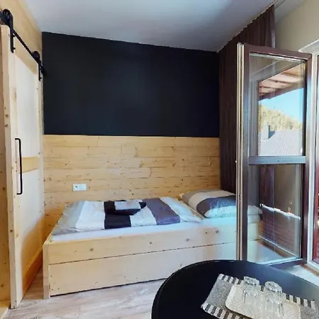 Sabina Πανσιόν Vernár